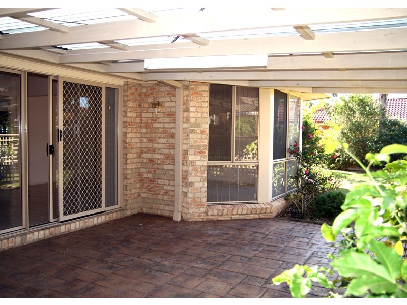 4 Woodalla Way, Narrawallee NSW 2539