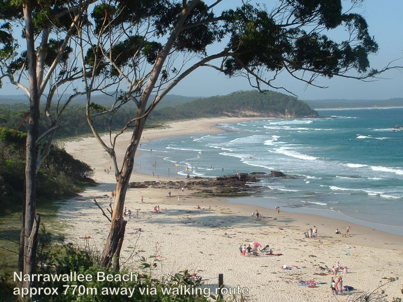 30 Anker Ave, Mollymook NSW 2539