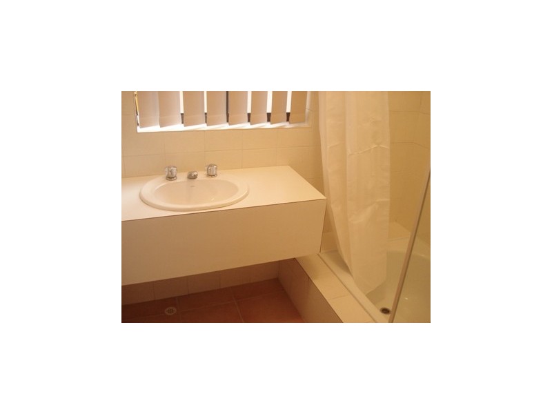 1/16 Amery st, Como WA 6152