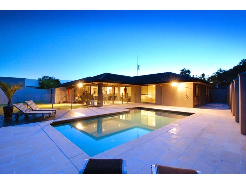 5 Turaco Court, Burleigh Waters QLD 4220