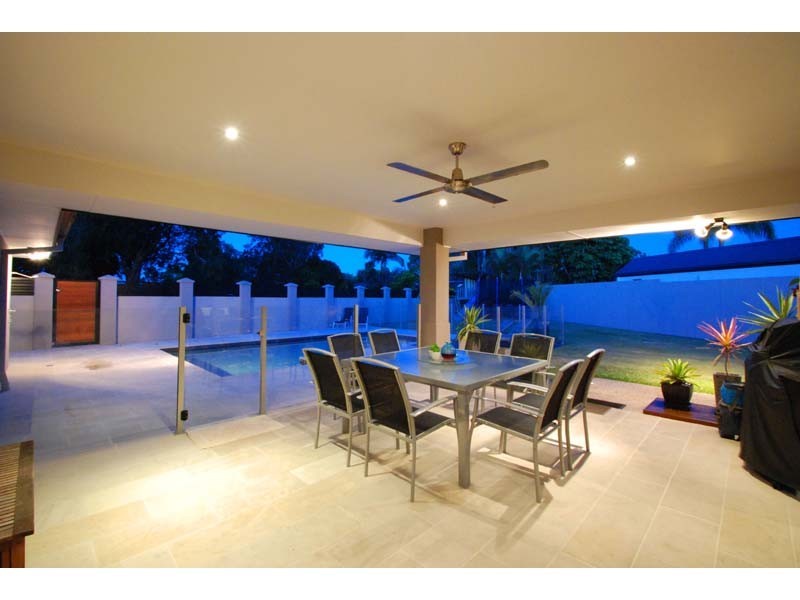5 Turaco Court, Burleigh Waters QLD 4220