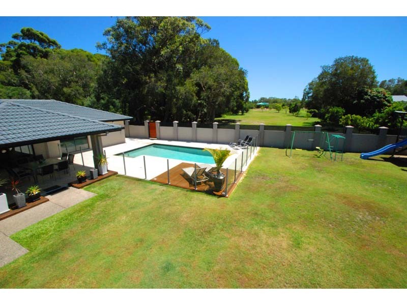 5 Turaco Court, Burleigh Waters QLD 4220