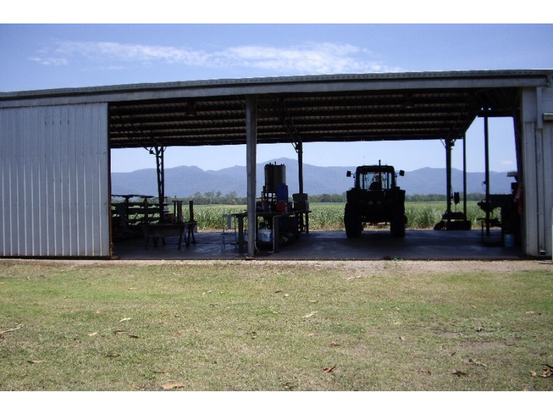 3394 Abergowrie Road, Abergowrie QLD 4850