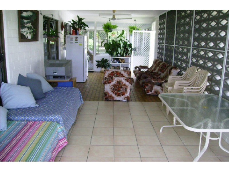 7 Herring Street, Taylors Beach QLD 4850