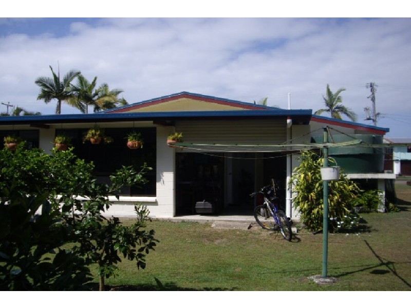 7 Herring Street, Taylors Beach QLD 4850