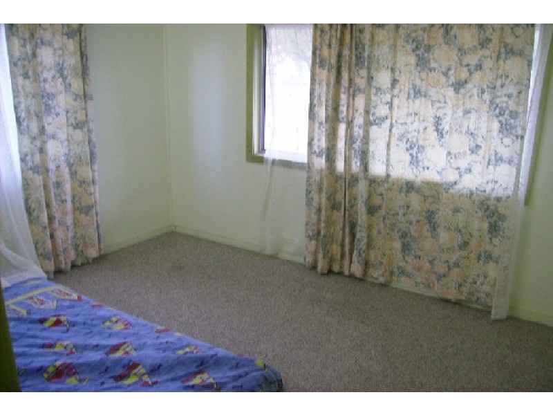 15 Spencer Street, Macknade QLD 4850