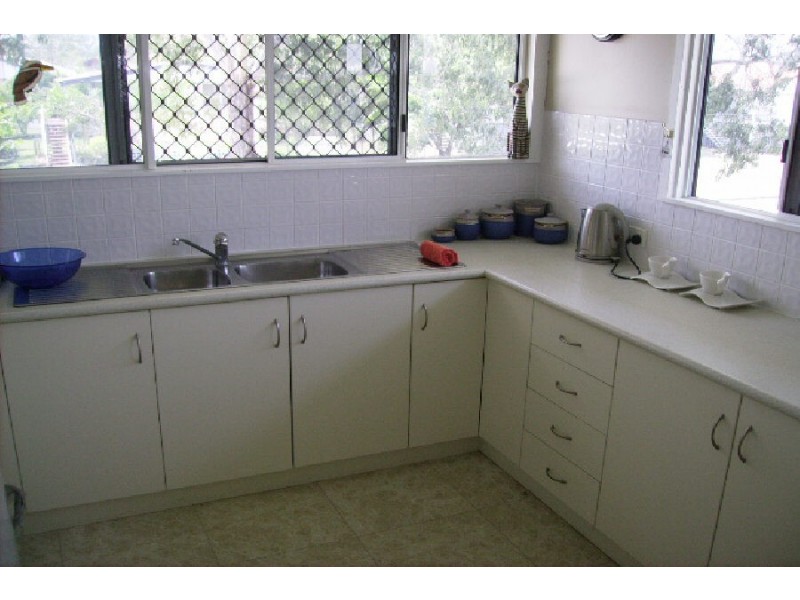 24 Hutchins Street, Heatley QLD 4814