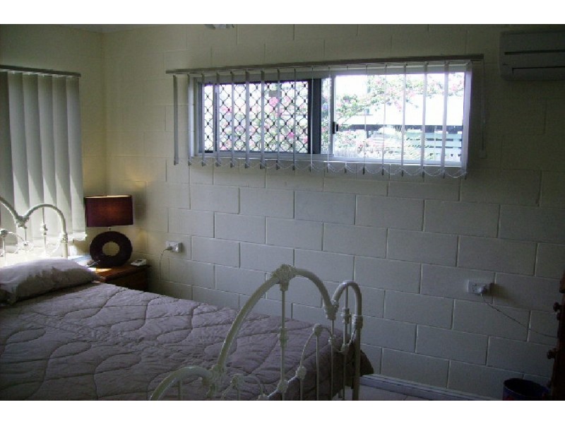 24 Hutchins Street, Heatley QLD 4814