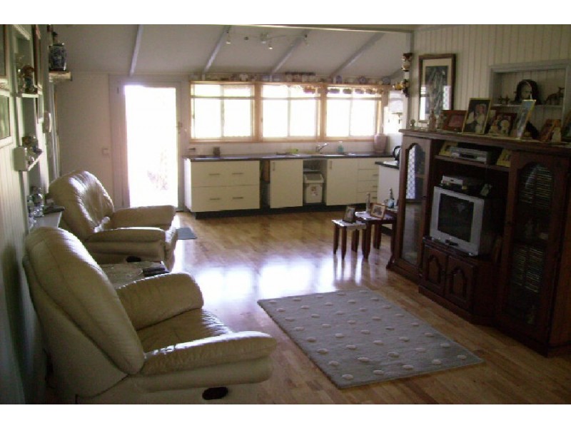 3 MacMillan’s Road, Bemerside QLD 4850