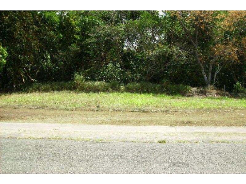 35 Mona Road, Halifax QLD 4850