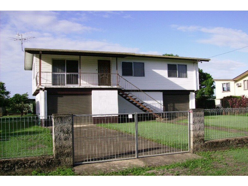 11 Spencer Street, Macknade QLD 4850