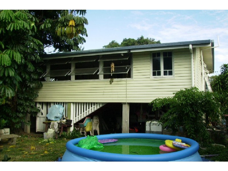 8 Waring Street, Lucinda QLD 4850