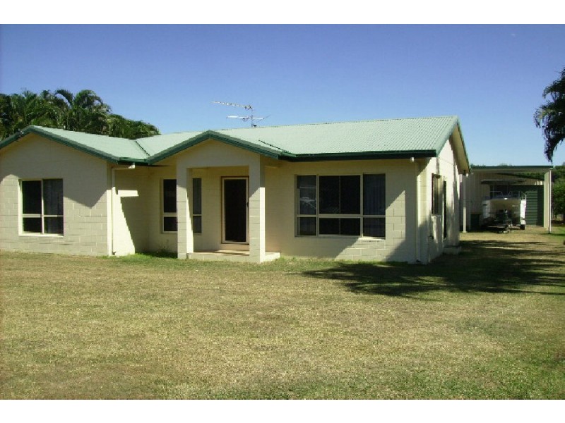 11 Trevally Street, Taylors Beach QLD 4850