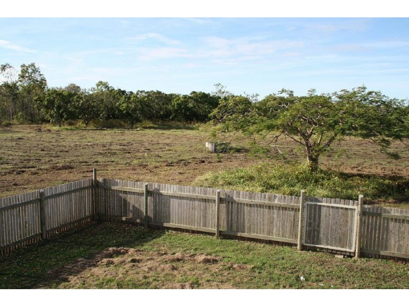 41650 Bruce Highway, Bluewater QLD 4818