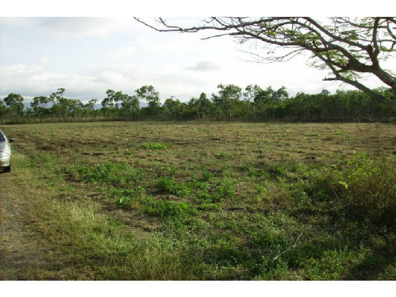 41650 Bruce Highway, Bluewater QLD 4818