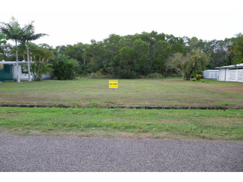 3 Herring Street, Taylors Beach QLD 4850