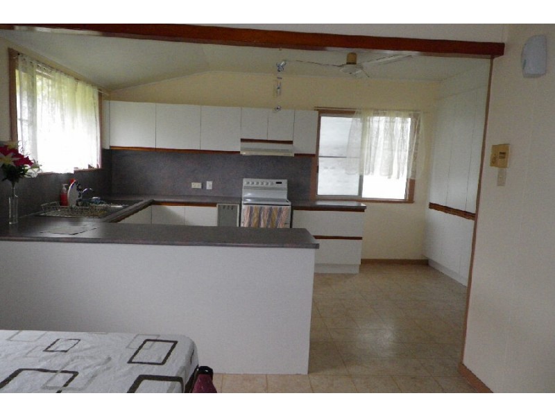 6 Grunter Street, Taylors Beach QLD 4850