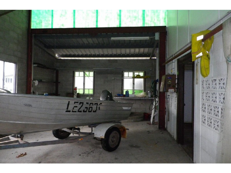 6 Grunter Street, Taylors Beach QLD 4850