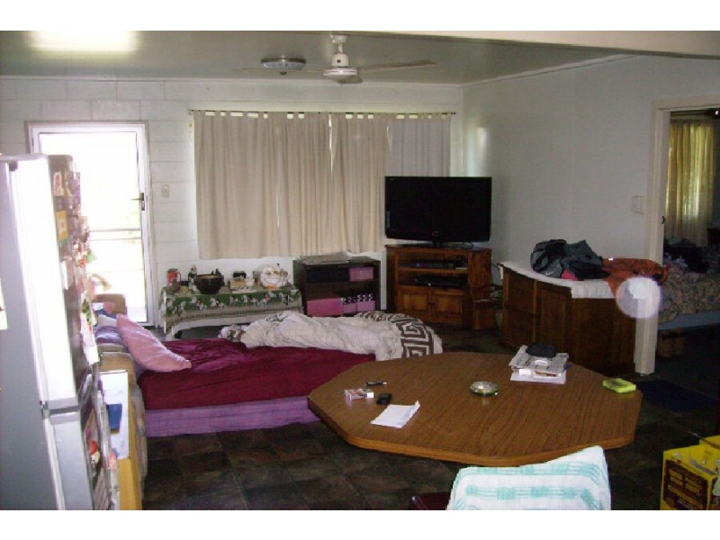 25 Warren Street, Ingham QLD 4850