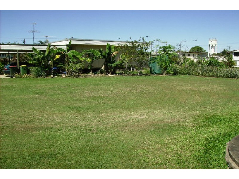 25 Warren Street, Ingham QLD 4850