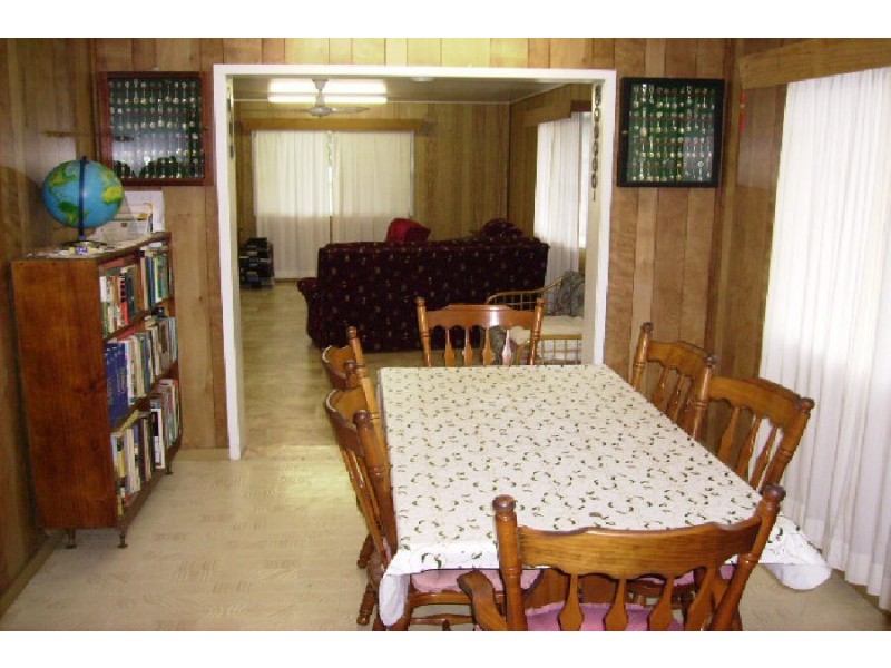 12 Mambrini Street, Halifax QLD 4850