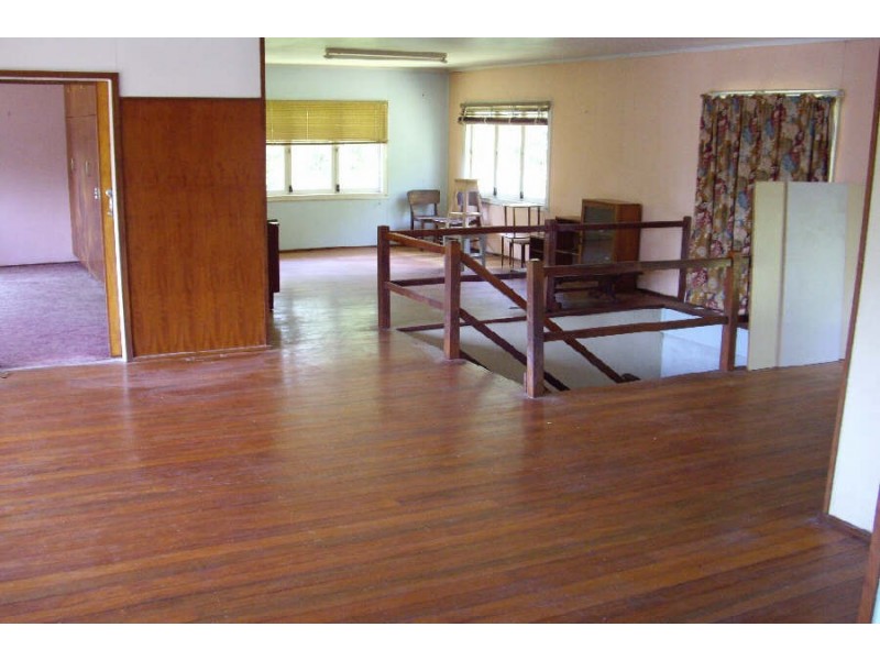 30 Dowzer Street, Tully QLD 4854