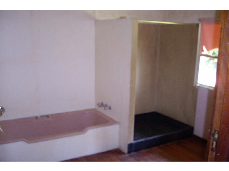 30 Dowzer Street, Tully QLD 4854