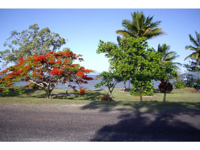 69 Marine Parade, Cardwell QLD 4849