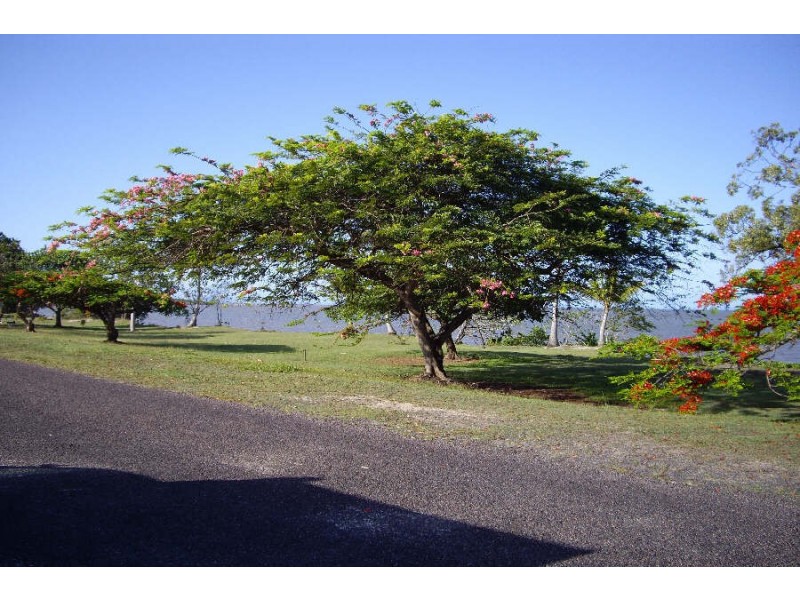 69 Marine Parade, Cardwell QLD 4849