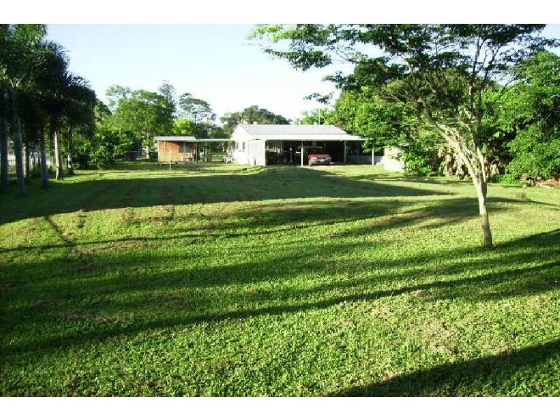 6 Stephensen’s Avenue, Halifax QLD 4850