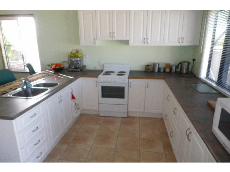 24 Musgrave Street, Halifax QLD 4850