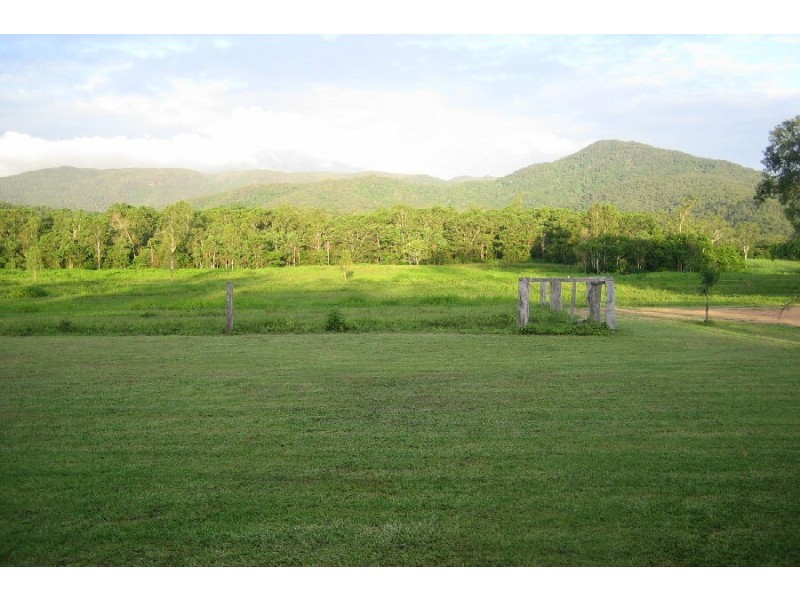 18 Nazzari’s Road, Dalrymple Creek QLD 4850