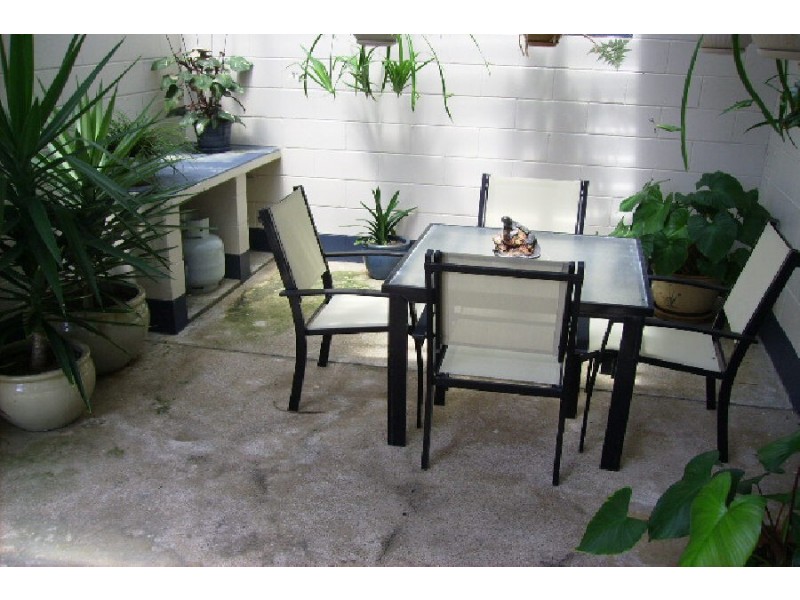 9 Acacia Road, Halifax QLD 4850