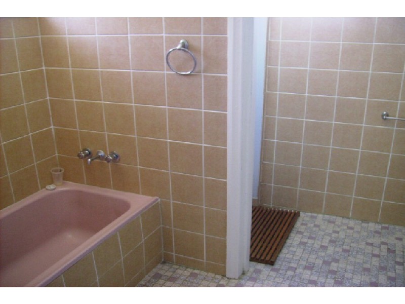 6 River Avenue, Halifax QLD 4850