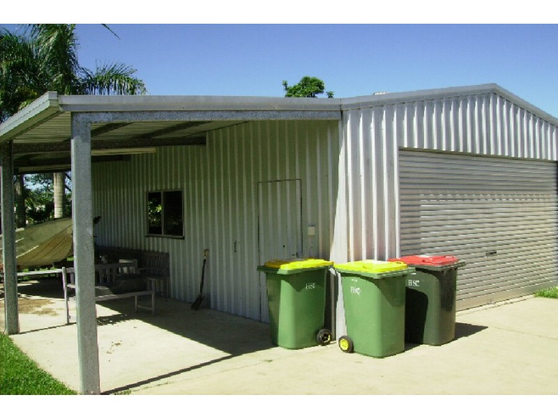 6 River Avenue, Halifax QLD 4850