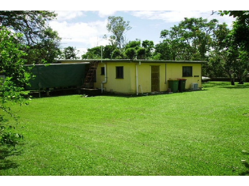 15 River Avenue, Halifax QLD 4850