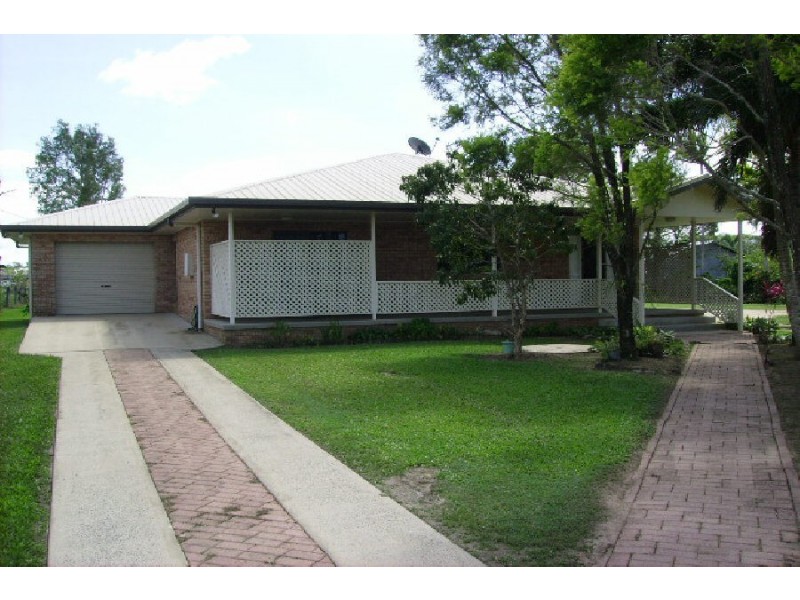 16 Wallis Street, Trebonne QLD 4850