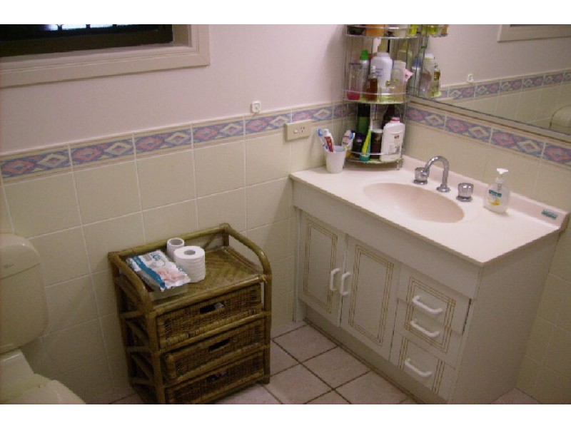 16 Wallis Street, Trebonne QLD 4850