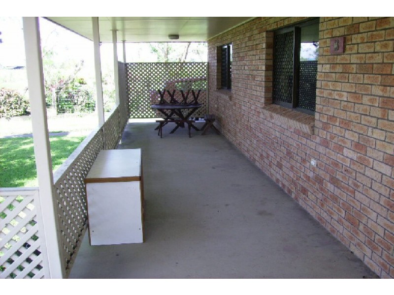 16 Wallis Street, Trebonne QLD 4850