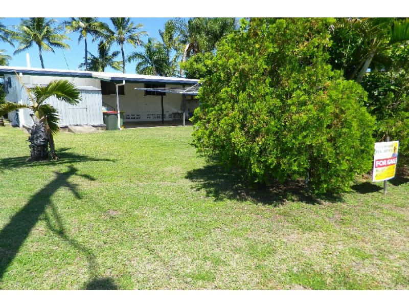 68 John Dory Street, Taylors Beach QLD 4850