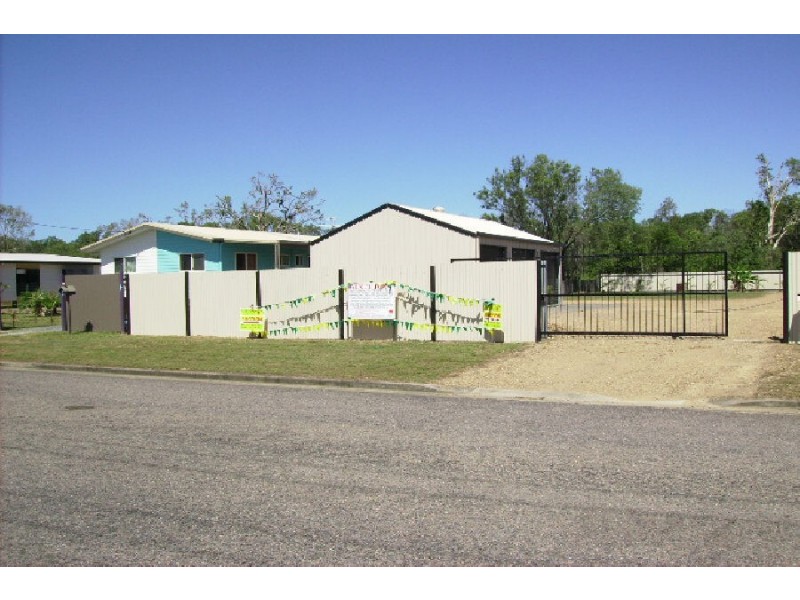 39 Bottlebrush Street, Forrest Beach QLD 4850