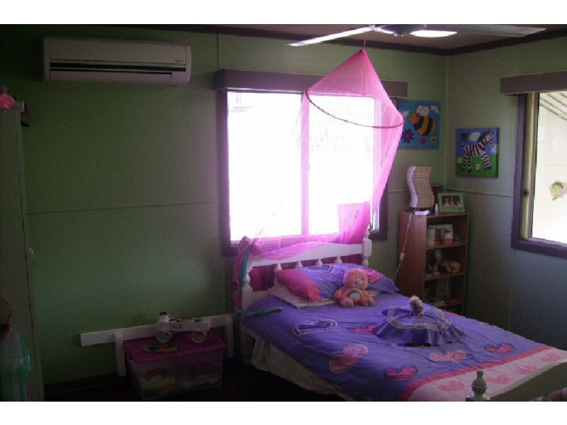 6 Row Street, Ingham QLD 4850