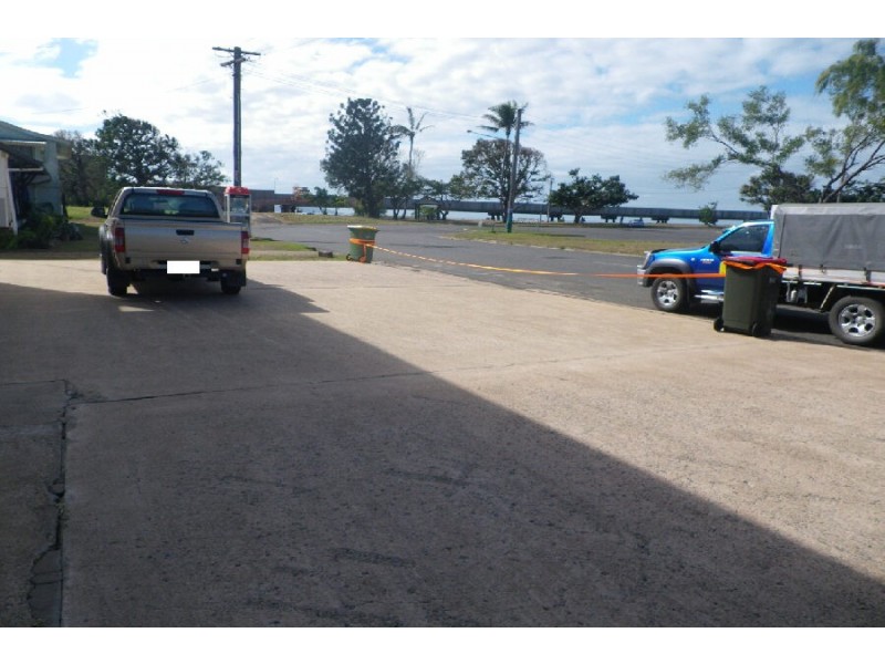 12 Bruce Parade, Lucinda QLD 4850