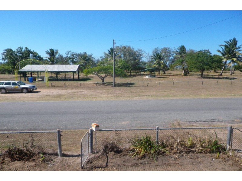 20 Patterson Parade, Lucinda QLD 4850