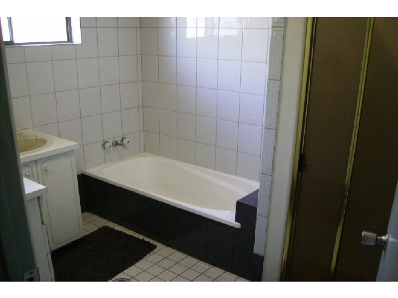 4 Alma Street, Halifax QLD 4850