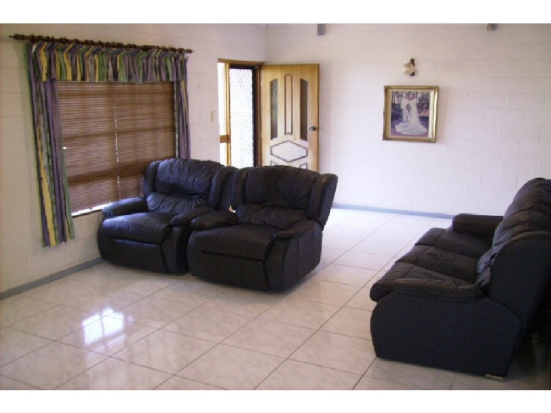 4 Alma Street, Halifax QLD 4850