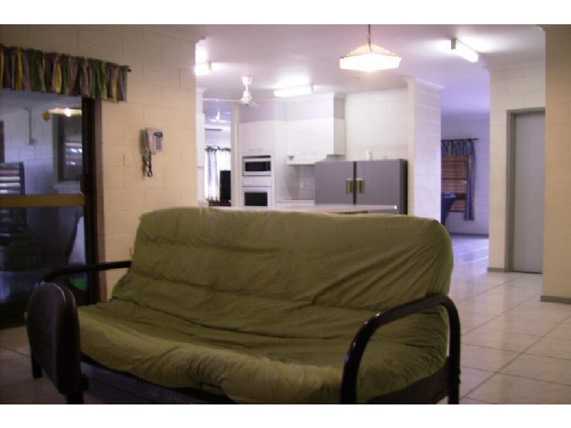 4 Alma Street, Halifax QLD 4850