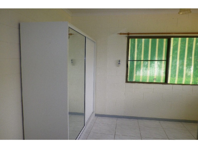 4 Alma Street, Halifax QLD 4850