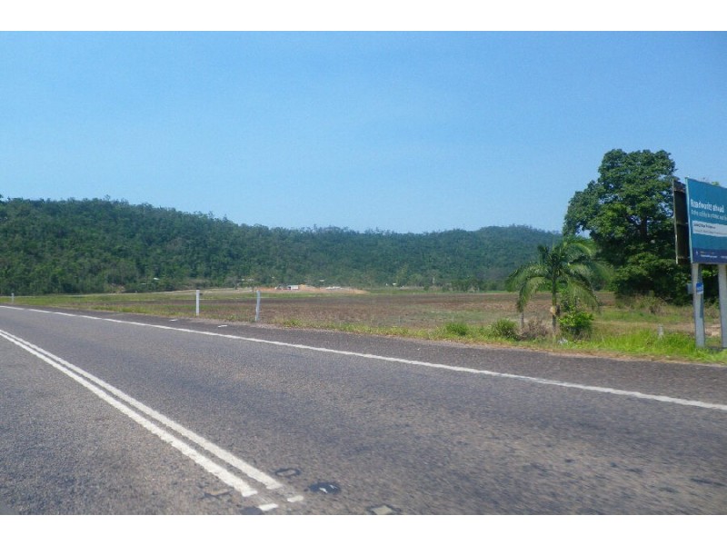 Lot 2 & 143 Bruce Highway, Bemerside QLD 4850