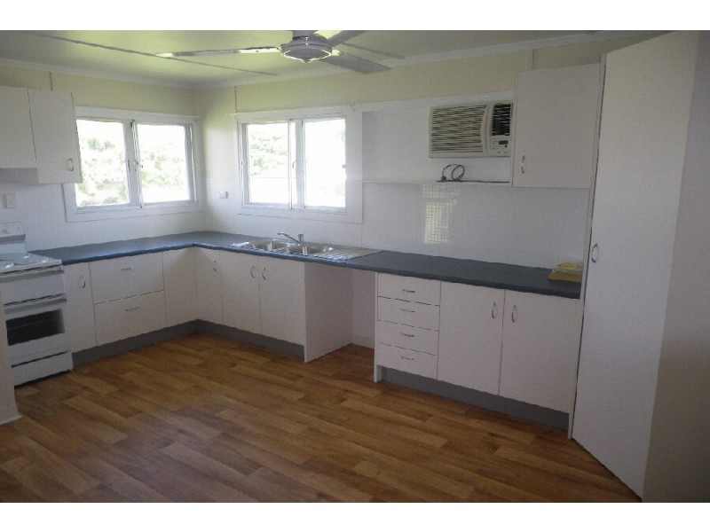 21 Marina Parade, Ingham QLD 4850